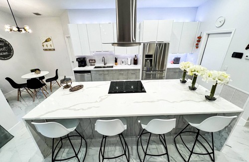 Dania Beach House | Elegant 4BR/2BA Oasis w/Heated Saltwater Pool – Beach Nearby!
