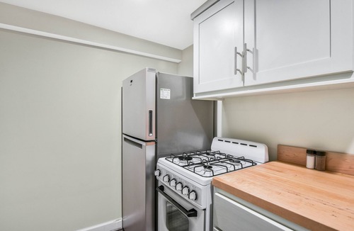 H Street Corridor Apartment | Elegant Capitol Hill Townhouse