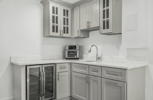 Nauck House | Elegant Open Concept Close To DC