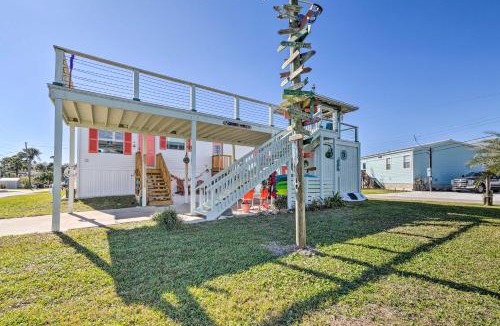Homosassa House | Elevated Deck! Fun-Filled Homosassa River Home