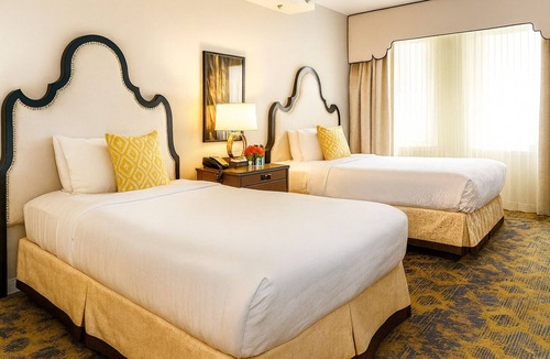 Kalorama Heights Hotel | Embassy Row & Georgetown Attractions - 1.6 mi | 2 Modern Units | Parking