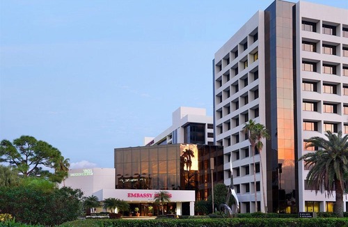 Palm Beach Gardens Hotel | Embassy Suites by Hilton Palm Beach Gardens PGA Boulevard