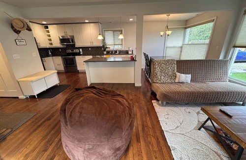 Seattle Metro Area House | Enchanting 2-bedroom bungalow in charming Burien