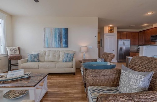 Red Fish Cove Condo | Endless Summer -Beach Front-Dune Walkover- 3BD/2BA. Sleeps 9.