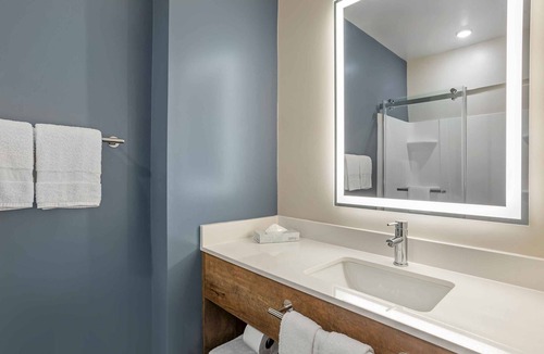 Trailer Estates Hotel | Enjoy Comfort at Spacious Studio Near Wawa Gas Station