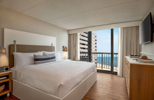 North Ocean City Hotel | Enjoy Relaxing Sunset on this Ocean View Suite | Steps from the Beach