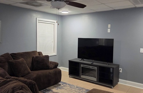 Clarkesville Apartment | Enjoyable 2-bedroom basement apartment with AC in charming Clarkesville