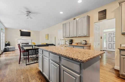 Takoma Park House | Entire 4-BR in Beloved DC Area Takoma Park
