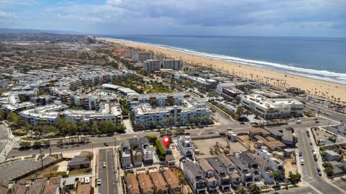 Huntington Beach Villa | Entire Complex Steps To The Sand Sleeps 20