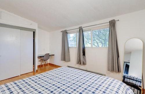 Highland Park Apartment | Entire Home 3 bds 2 bats