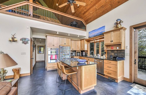 Fairview Cabin | Epic Mtn Views/Near AVL/Deck/Firepit/Modern Cabin