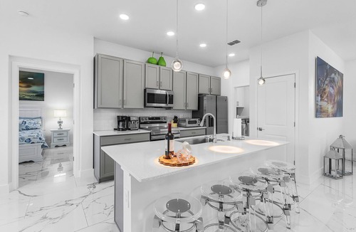 Jacarandas House | Escape to El Oasis Azul! Relaxing Cape Coral Vacation Retreat + Heated Pool.