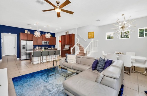 Sandy Ridge House | EV 202 - 5 Bed 4 Bath Townhome with Screened-In Splash Pool and Access to Amazin