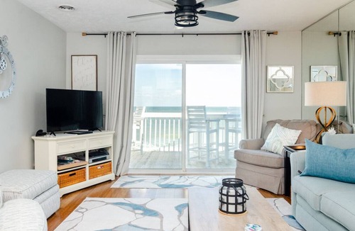 Kure Beach Condo | Expansive views from top floor Ocean Dunes condo!