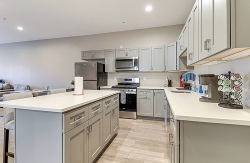 Lower Lawrenceville Apartment | Explore the City! Walkable Lawrenceville Condo