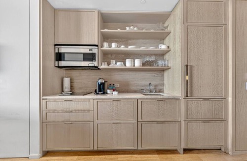 Bal Harbour Hotel | Exquisite Views from 1 BR + Den in 5 Star Beachfront Resort
