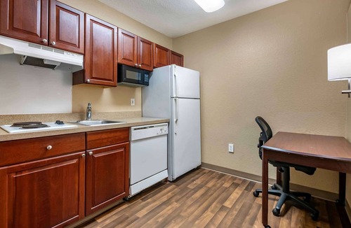 Orlando Hotel | Extended Stay America Suites Orlando Southpark Commodity Cir