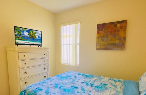 Sunset Ridge Villa | Fabulous 5BR family home with private pool and games room in a quiet community