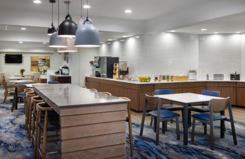 Northside Hotel | Fairfield Inn & Suites Jacksonville Airport