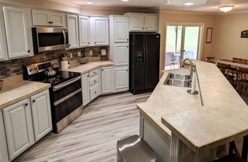 Pikeville House | Fall Creek Falls Hillside Getaway