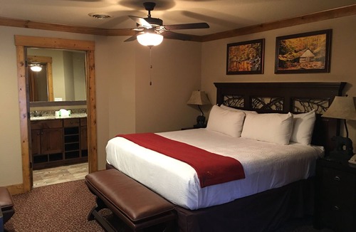Gatlinburg Resort | Fall in Love with Smokies