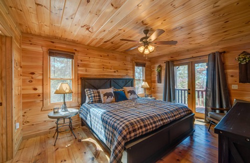Mineral Bluff Cabin | Fallen Leaf by Escape to Blue Ridge