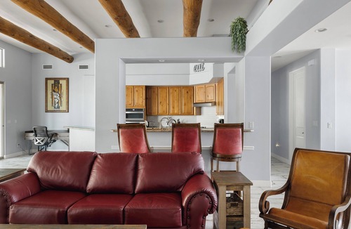 Phoenix House | Falling Star | New River w/Pool + Hot Tub + Ping Pong + Views