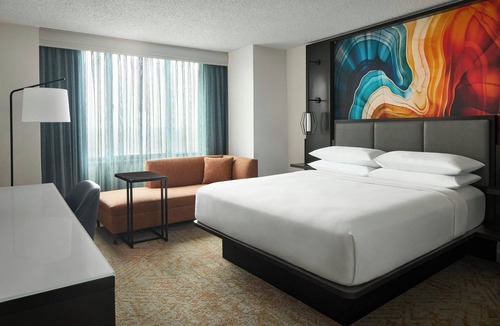Falls Church Hotel | Falls Church Marriott Fairview Park