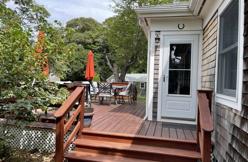 Lagoon Heights Cottage | Family cottage in Oak Bluffs. Close to town