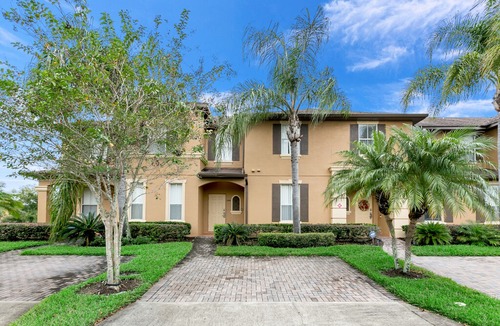 Regal Palms House | Family Friendly 4 Bed Townhome in Regal Palms
