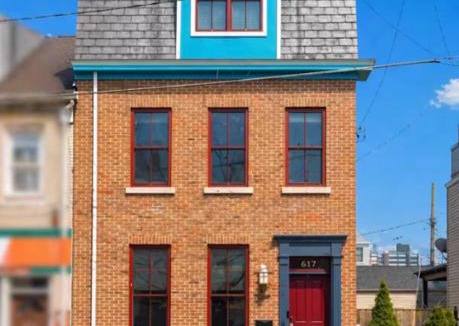 East Allegheny House | Family-Friendly 4BR Retreat Sleeps 12, Private Yard, Garage, Close to Stadiums, Casino & Downtown
