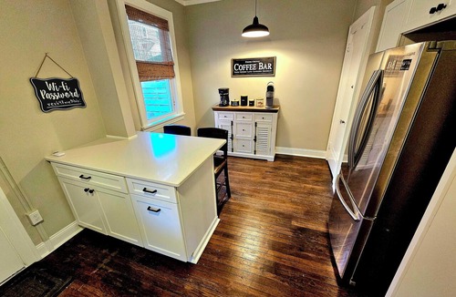 Pittsburgh Condo | Family-friendly Condo in Pittsburgh's Walkable East End Neighborhood