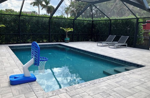 Fort Myers House | Family-friendly, heated salt water pool, near beaches, and downtown Fort Myers.