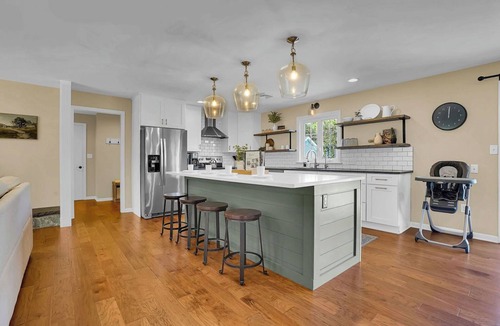 Gordonville House | Family Friendly Home - Surrounded by Amish