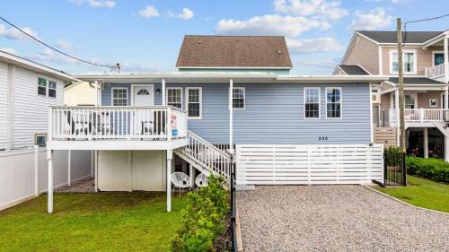 Cherry Grove Beach House | Family-Friendly House with Pool Steps from the Sand