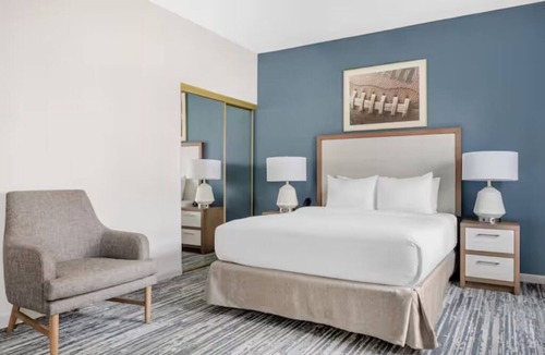 Mishawaka Hotel | Family-Friendly Retreat with Pool, Games, and Easy Snite Museum of Art Access