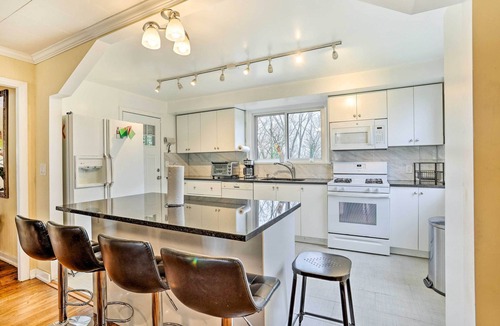 Gibbstown House | Family Getaway Near Delaware River & Int’l Soccer!
