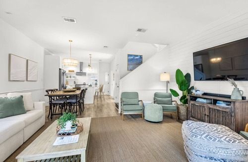 Seagrove Beach House | Family & Pet-Friendly 30A Chalet – Heated Private Pool, 3BR, 5 Bikes, Near Beach