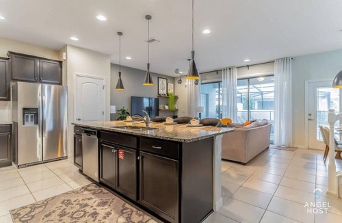 Four Corners House | Family Townhome: Pool, Lazy River & Near Disney