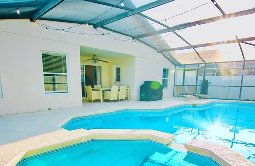 Clear Creek House | Fantastic 5BD House w/Private Pool - 9mi/Disney!
