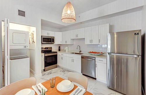 Wynwood Art District Apartment | FIFA Perfect 21 KM | ArTease Grand: Wynwood, Design District & Peloton