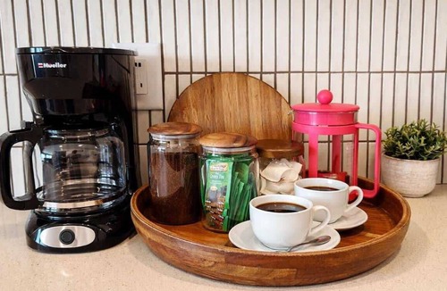 West Poplar Apartment | Fifa Stay 5 Min Walk Met Sleeps 5 3 Beds Gym