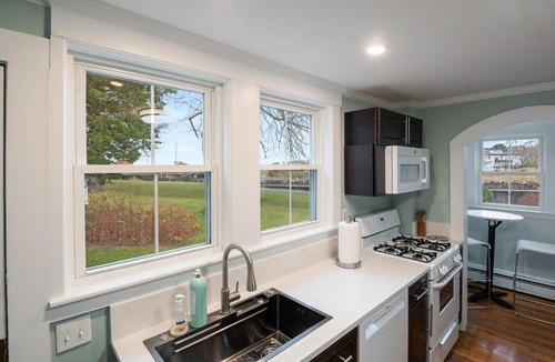 Gloucester Apartment | Fish & Ships on River Steps to Ocean, Blvd, Park