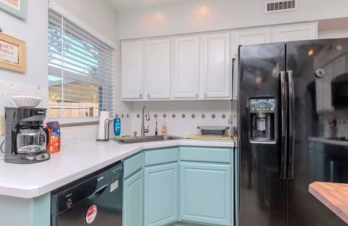 South Pinellas Community Council House | Flamingo Paradise | Game Room Heated Pool