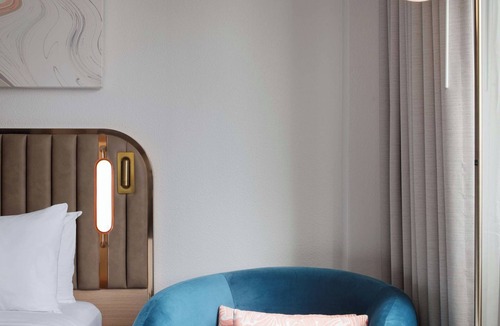 Flagami Hotel | Flexible Meeting Spaces! 4 Lovely Units, Perfect for Hosting Group Events