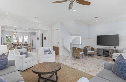 Santa Rosa Beach House | "Flor Da Li By The Sea" - Sleeps 15 - 4 Bikes Included