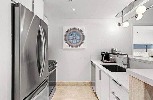 Mid Beach Hotel | Fontainebleau 1 bedroom Ocean+Pool Views Floor