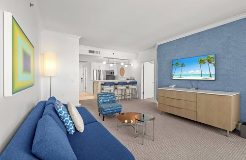 Mid Beach Hotel | Fontainebleau 1 bedroom Ocean+Pool Views Floor