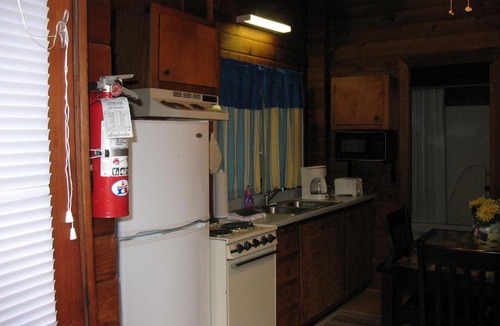 Advance Resort | Forest Lake Camping Resort Lakefront Cabin 12