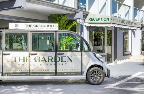 Galt Mile Hotel | Fort Lauderdale King Suite At Botanica